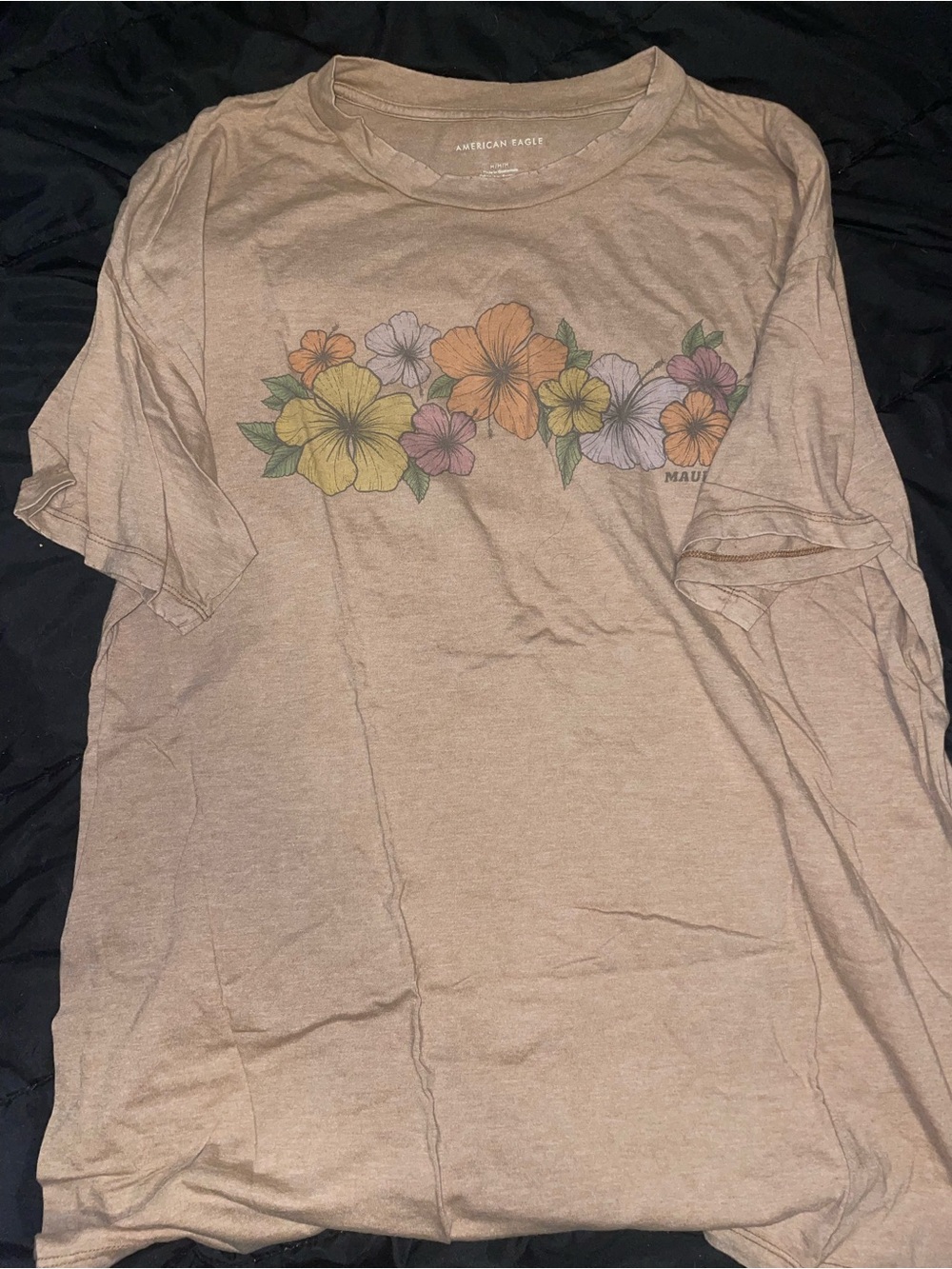 American Eagle Outfitters Women's Beige Floral Graphic Tee oversized medium
